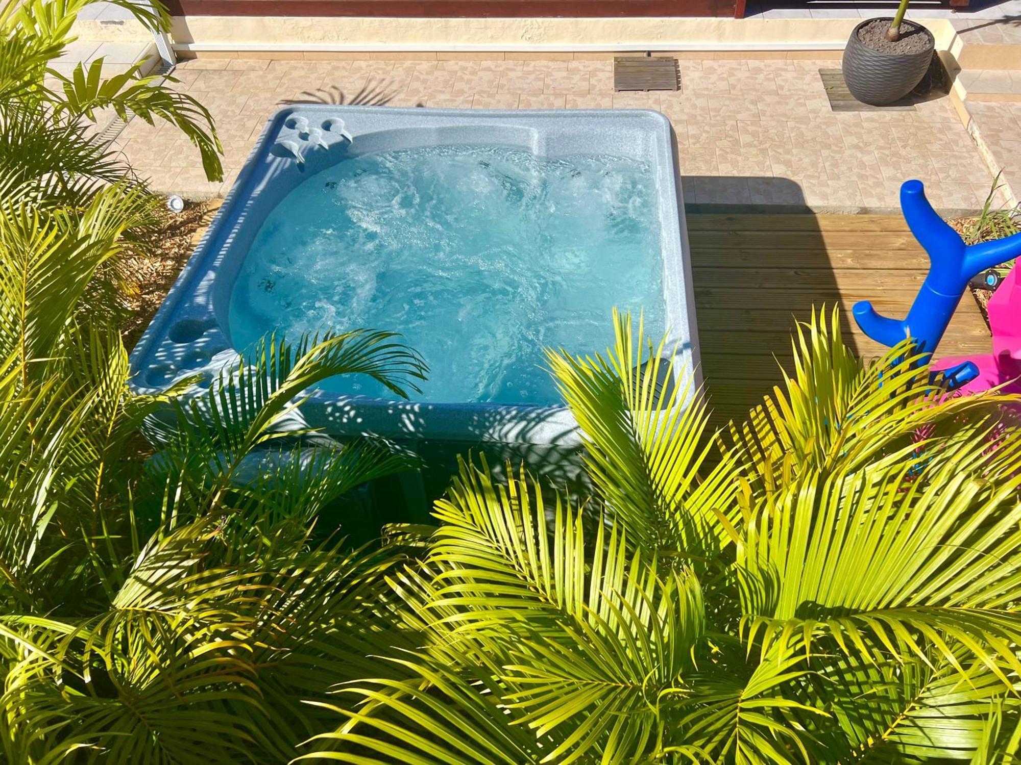 Villa Simeon Saint Francois Avec Piscine Privee Et Jacuzzi Proche Plage Exterior photo